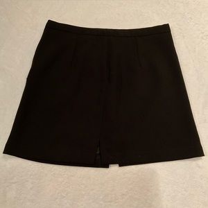 Women’s Evolution Juniors’ Black Mini Skirt Size 9